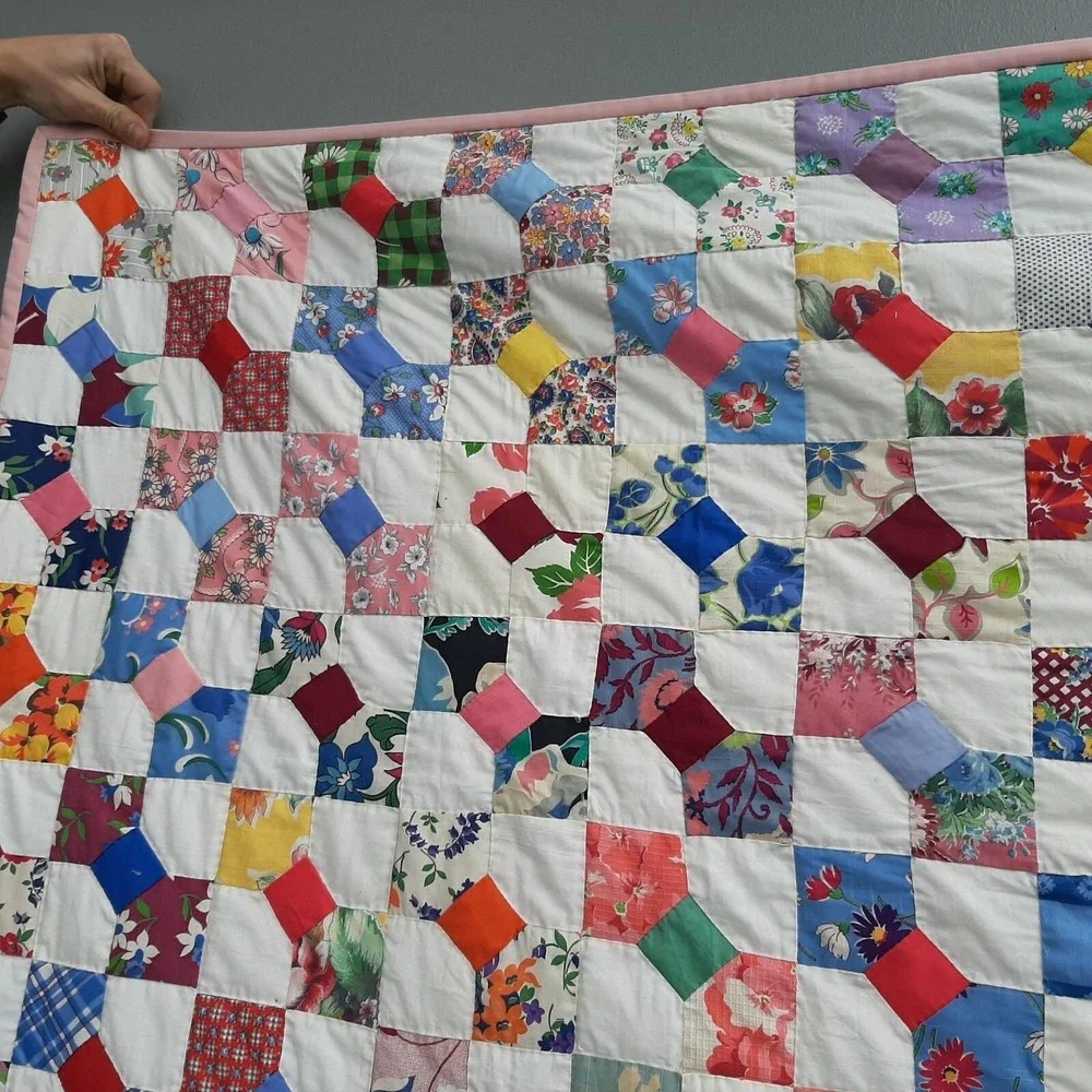 Vintage Bowtie Quilt 77